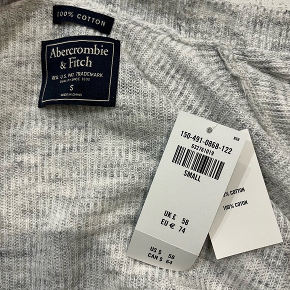 NWT Abercrombie & Fitch Light Gray Cardigan - Picture 3 of 3